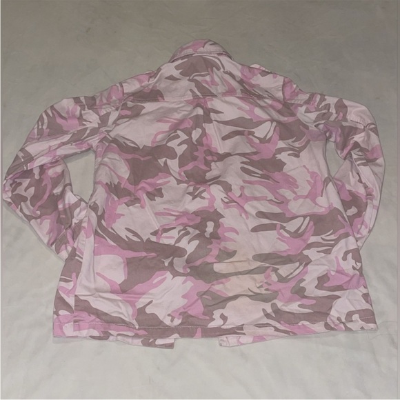 Forever 21 size medium soft jeans jacket - Picture 3 of 5